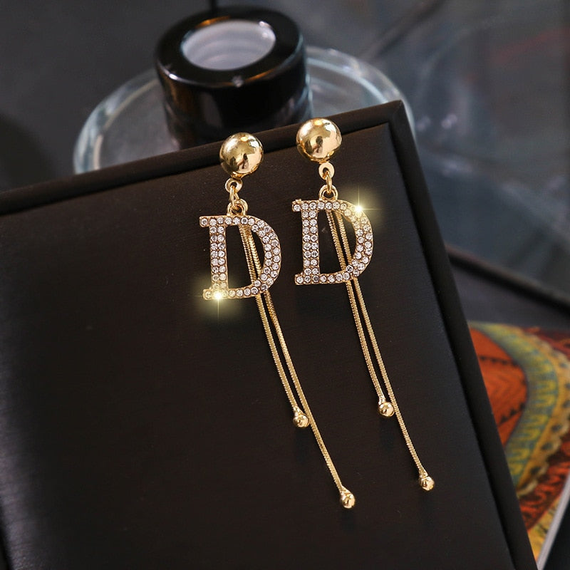 Geometric Metal EarringsM&H FashionM&H FashionThese Geometric Metal Earrings are the perfect accessory for any outfit. With a trendy style and zinc alloy metal, these earrings are sure to make a statement. The uGeometric Metal Earrings