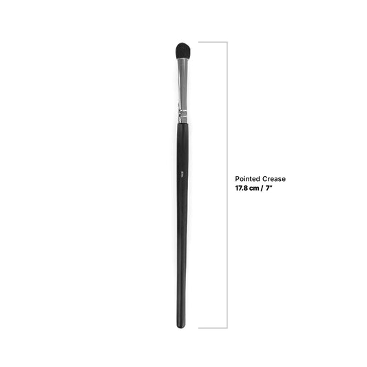Brush Creases - M&H FashionBrush CreasesBrush-J322M&H FashionM&H FashionBrush-J322Creased BrushBrush CreasesM&H FashionBrush-J322M&H Fashion With luxuriously soft, densely packed fibres that are arranged in an oval shape, this synthetic crease brush was made exclusively for the shading or blending of powBrush Creases