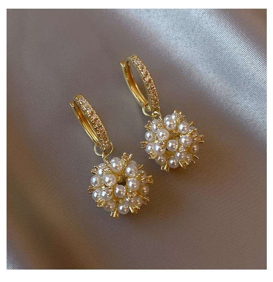 Elegant Celebrity Fireworks Ball Earrings - M&H FashionElegant Celebrity Fireworks Ball EarringsM&H FashionM&H Fashion200001034:361181Elegant Celebrity Fireworks Ball EarringsM&H FashionM&H FashionThese Elegant Celebrity Fireworks Ball Earrings are the perfect accessory for any occasion. Crafted from copper alloy and metal, these earrings feature a classic styElegant Celebrity Fireworks Ball Earrings