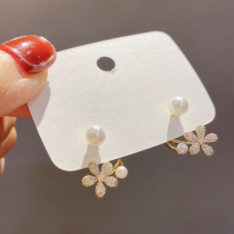 Flower & Butterfly Earrings - M&H FashionFlower & Butterfly EarringsM&H FashionM&H Fashion200001034:200004861#1515Flower & Butterfly EarringsM&H FashionM&H FashionThese Flower &amp; Butterfly Earrings are the perfect accessory for any outfit. With a trendy style and geometric shape, these earrings are sure to make a statement.Flower & Butterfly Earrings