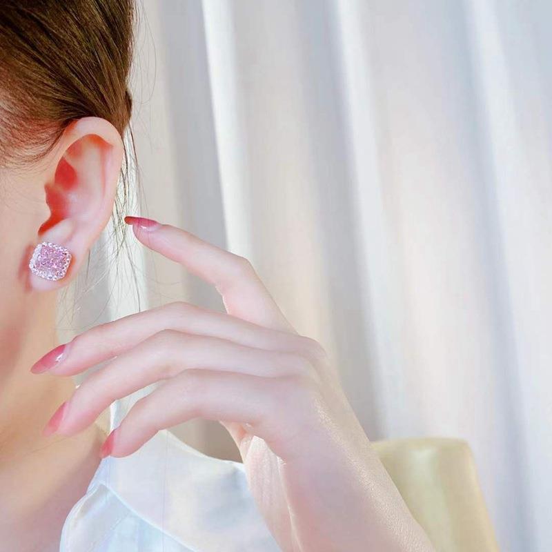 Pink Stone Stud Earrings - M&H FashionPink Stone Stud EarringsM&H FashionM&H Fashion200001034:200003759#KCE044Pink Stone Stud EarringsM&H FashionM&H FashionThese Pink Stone Stud Earrings are the perfect accessory for any outfit. With a trendy square shape and a copper metal base, these earrings are sure to make a statemPink Stone Stud Earrings
