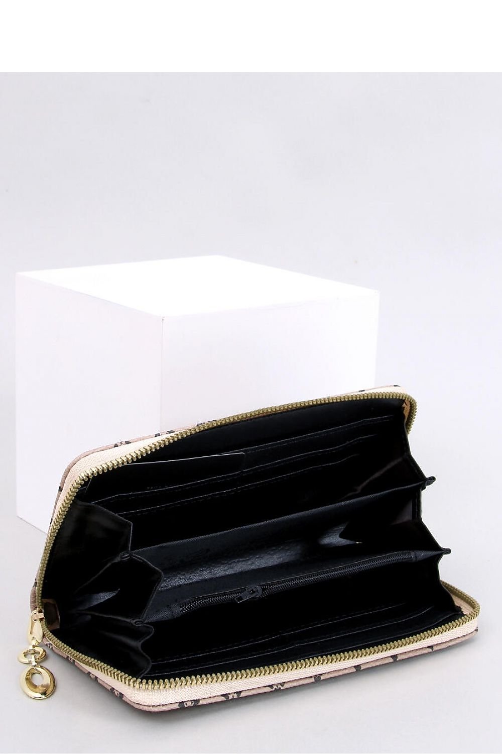 Wallet - M&H FashionWalletM&H FashionM&H Fashion192413_1116805one-size-fits-allWallet InelloM&H FashionM&H FashionWomen's wallet with an additional strap. The stylish design and gold finish will surely steal your hearts : ) It is zippered and has numerous compartments, card tabsWallet